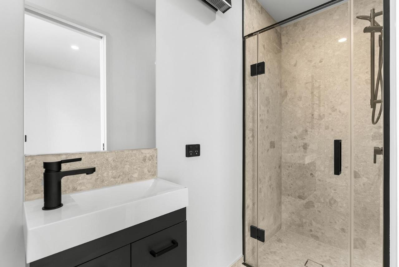 Cbd Contemporary Comfort Townhouse 2 Bed 2Bath クライストチャーチ エクステリア 写真