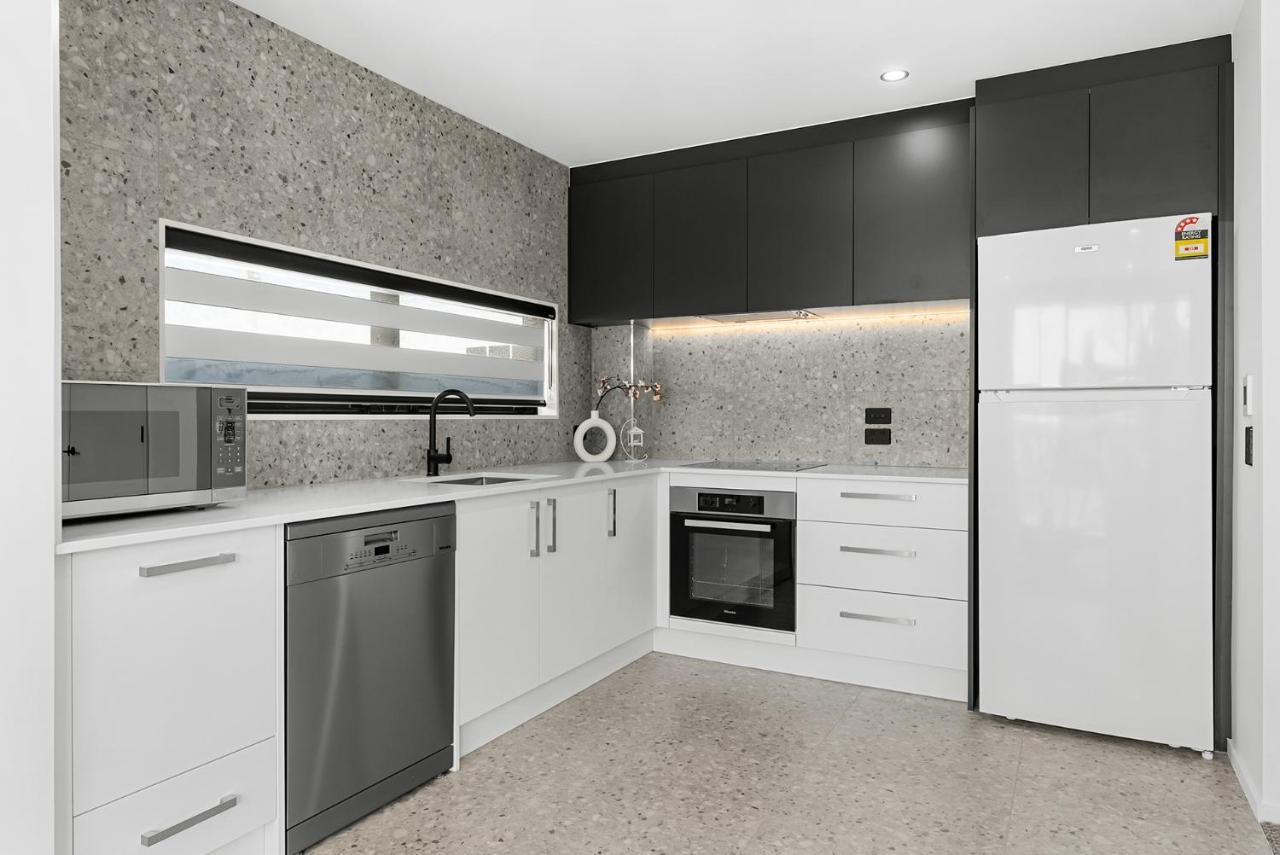 Cbd Contemporary Comfort Townhouse 2 Bed 2Bath クライストチャーチ エクステリア 写真