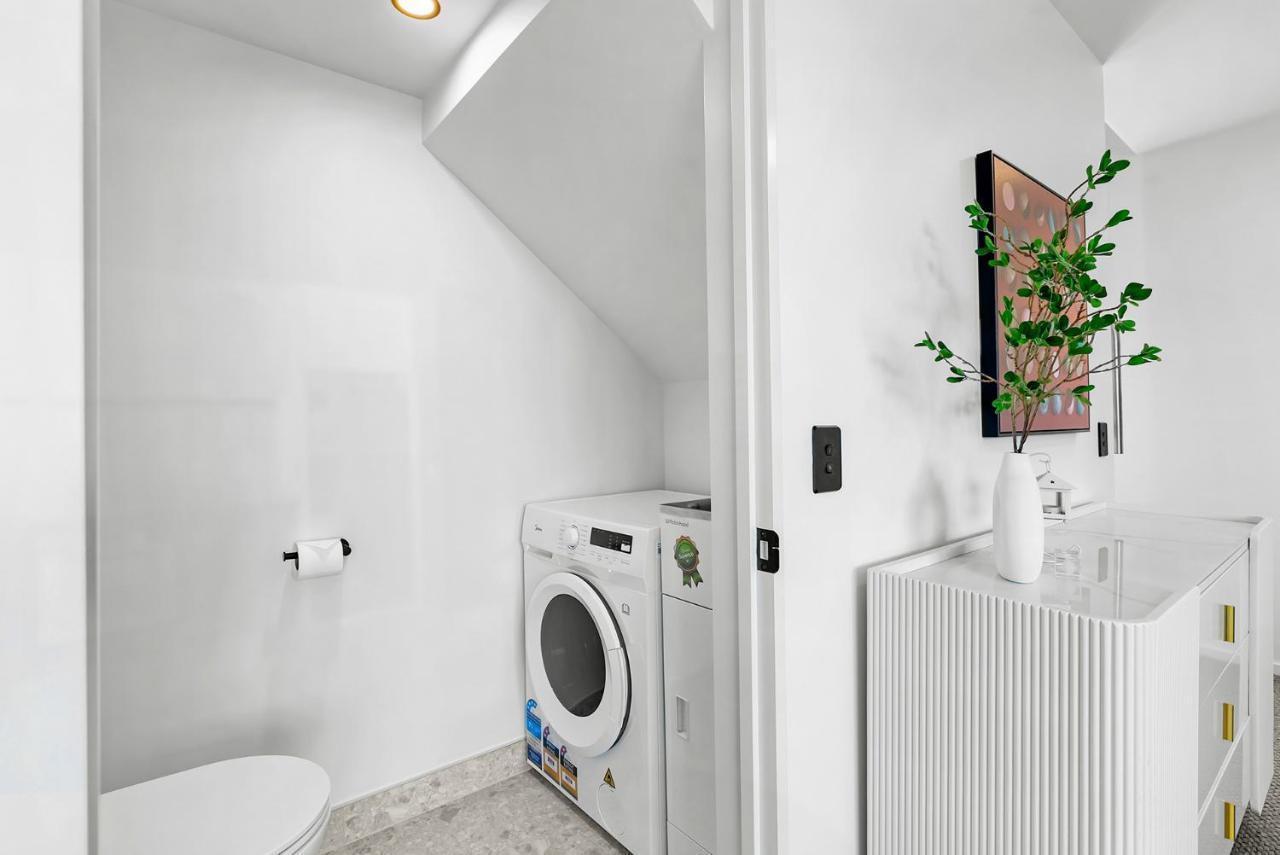 Cbd Contemporary Comfort Townhouse 2 Bed 2Bath クライストチャーチ エクステリア 写真