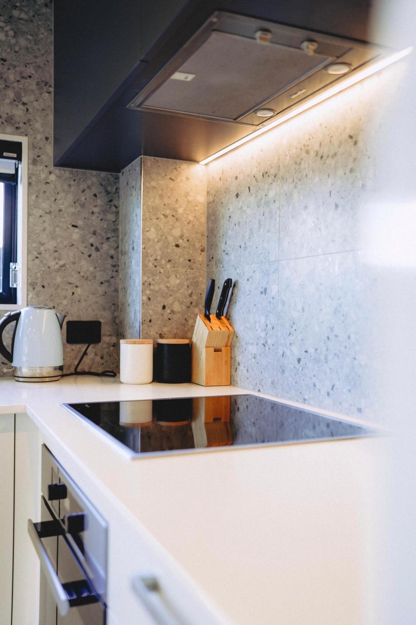 Cbd Contemporary Comfort Townhouse 2 Bed 2Bath クライストチャーチ エクステリア 写真