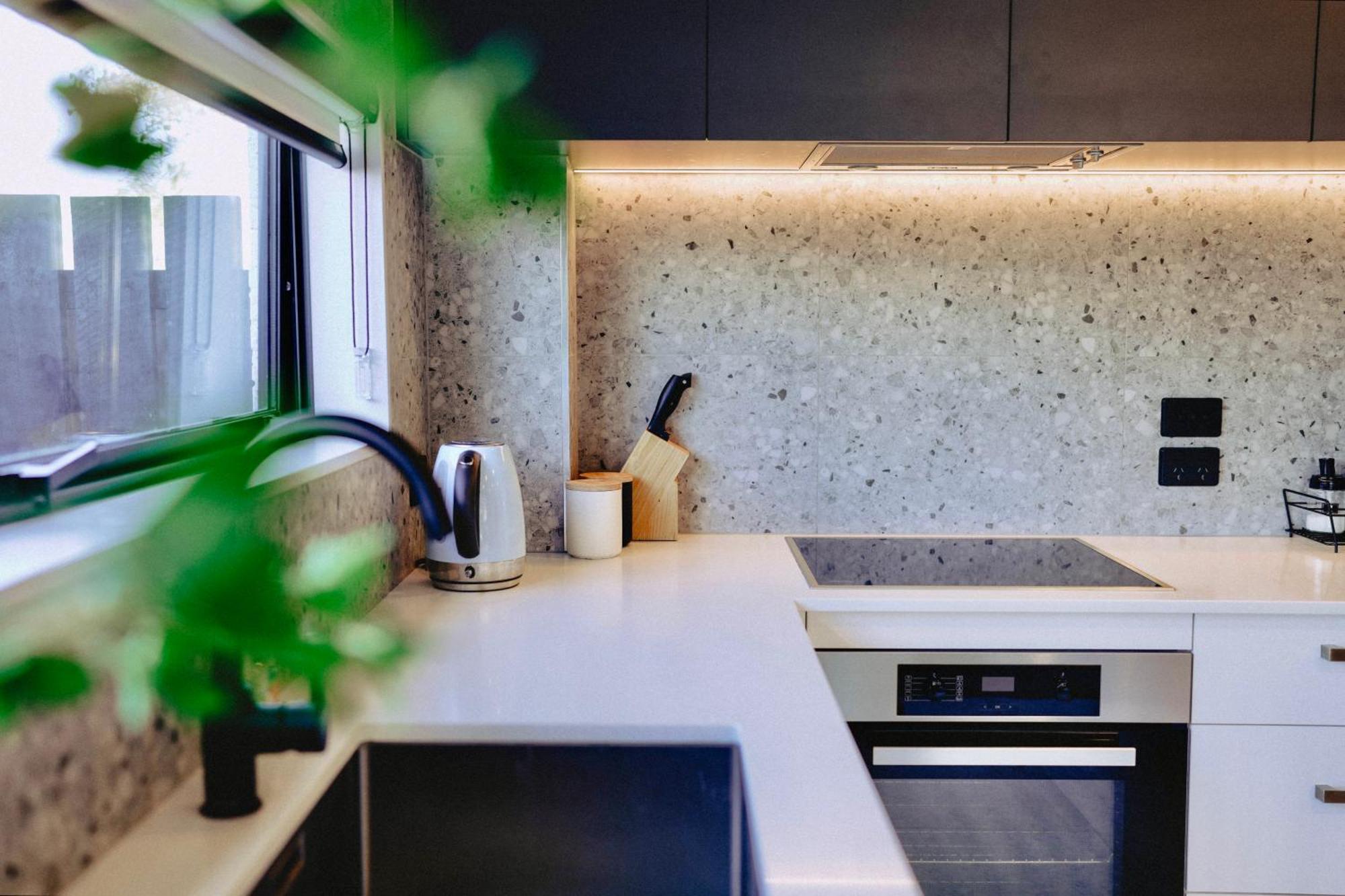 Cbd Contemporary Comfort Townhouse 2 Bed 2Bath クライストチャーチ エクステリア 写真